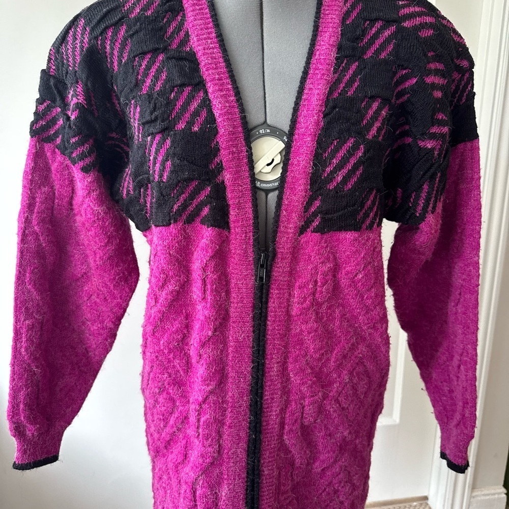 Vintage 80s/90s Kitty Hawk Pink & Black Chunky Knit Zip Up Cardigan Colorblock